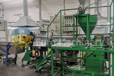 Introducing a recycling line ideal for inhouse recycling with an output of 100 kg/h. 
The machine is in good working condition.